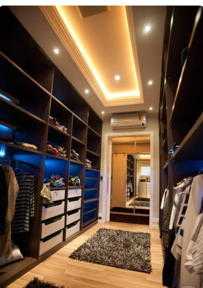 Большая открытая гардеробная комната с комбинированным наполнением Йошкар-Ола